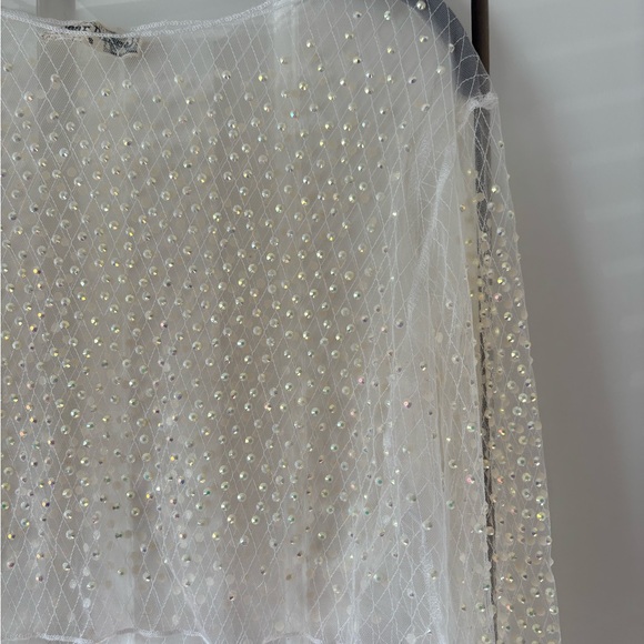 Bear Dance Ivory Sheer Pearl-Embellished Long Sleeve Top - Picture 5 of 6